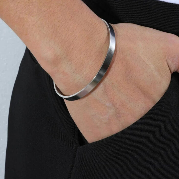 Plain Silver Bangle brecelet for Men - Image 4