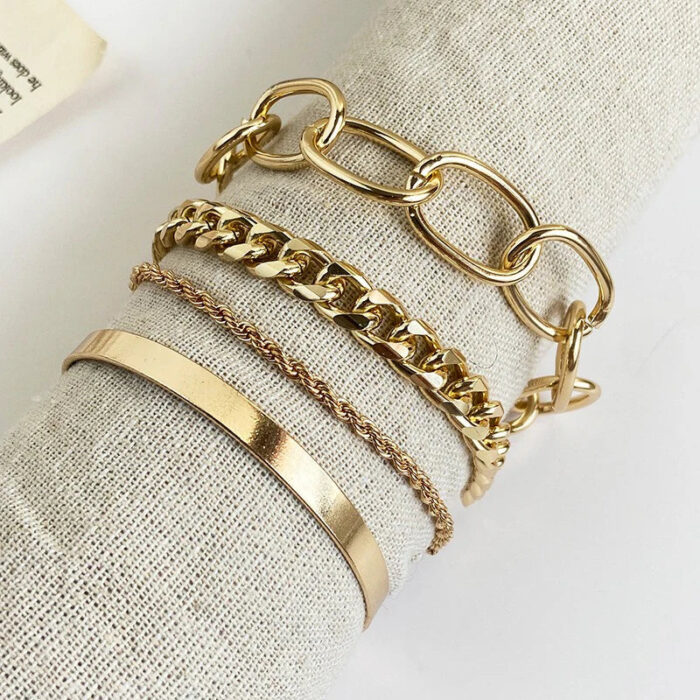 Curb Chain Bracelet Set Golden